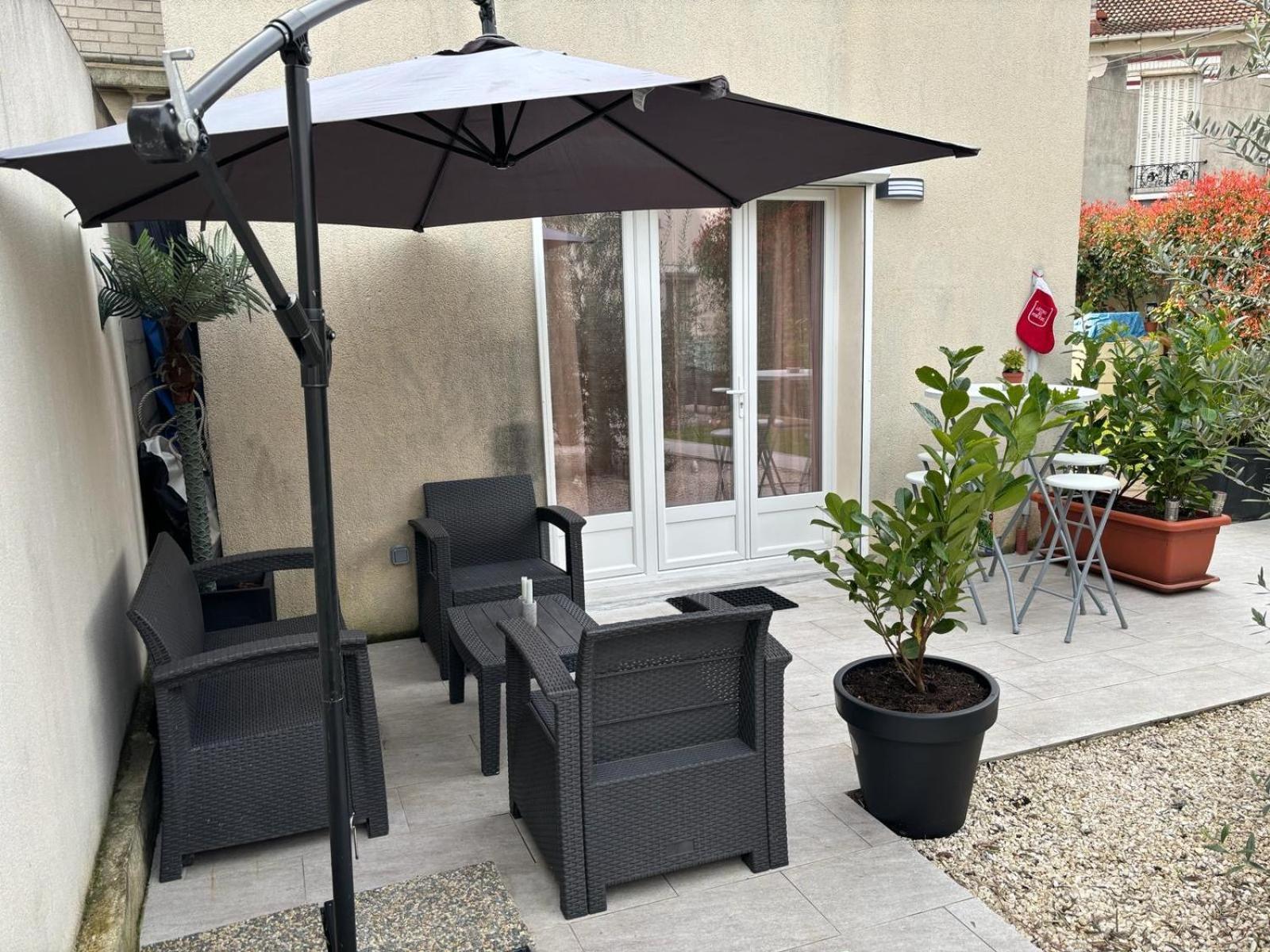 Charmante Maison Bord De Marne Maisons-Alfort Ngoại thất bức ảnh