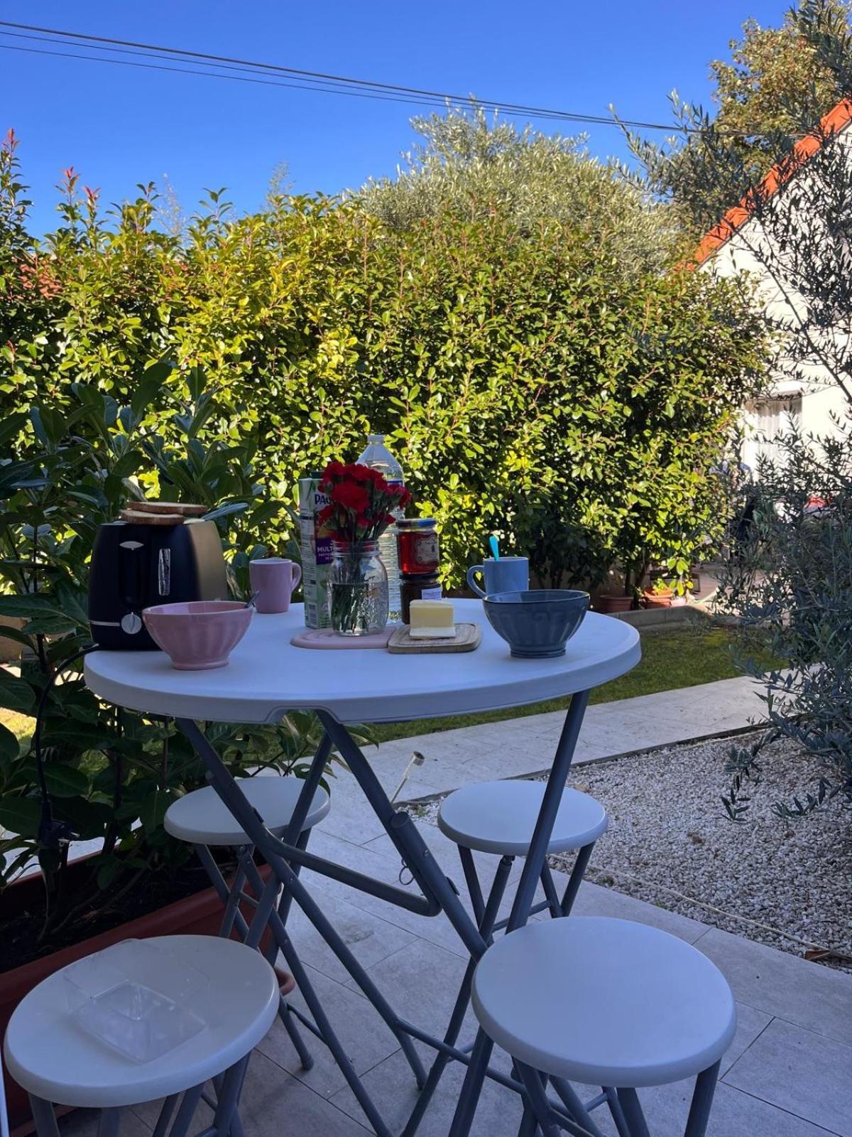 Charmante Maison Bord De Marne Maisons-Alfort Ngoại thất bức ảnh