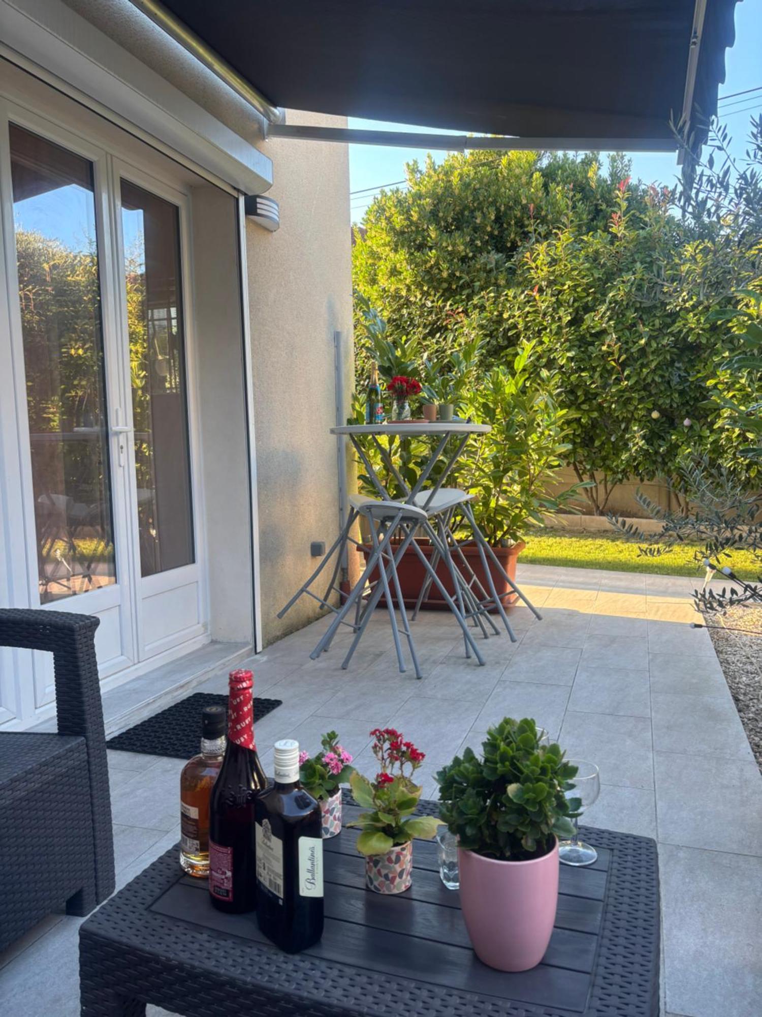 Charmante Maison Bord De Marne Maisons-Alfort Ngoại thất bức ảnh